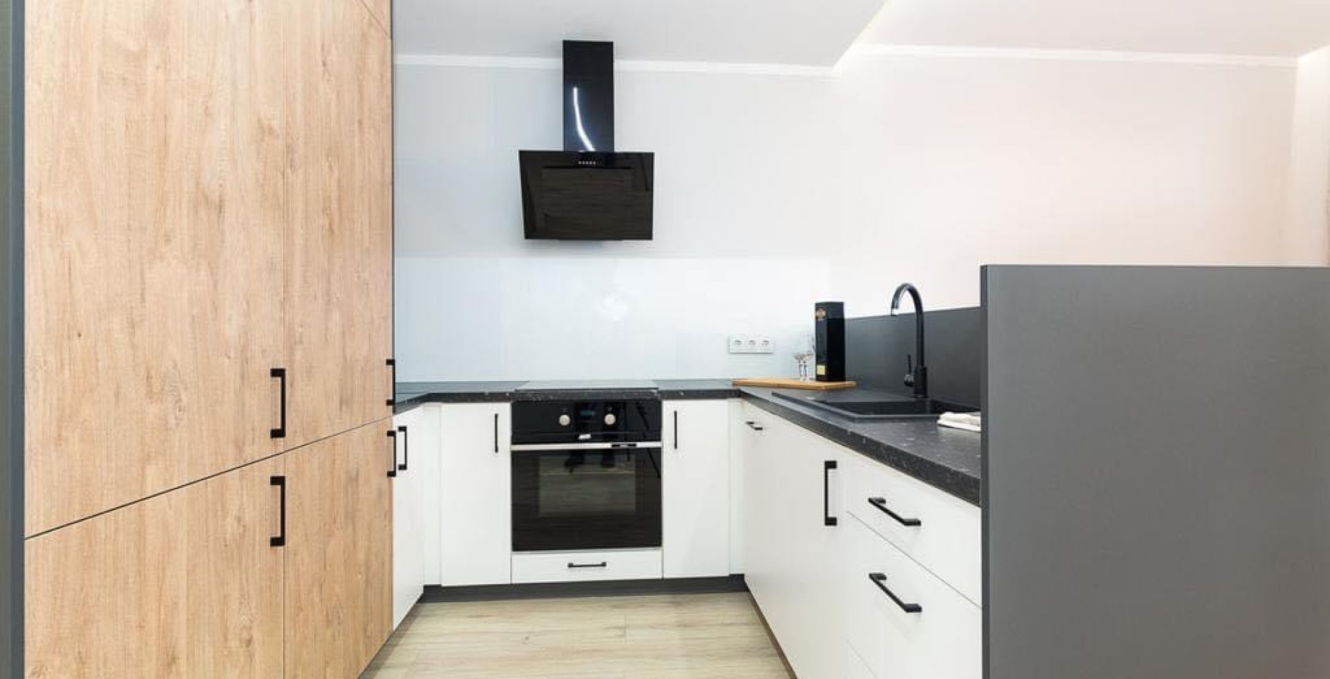 Væghængt emhætte Dynamic Black - Matsort - Aranżacja 27