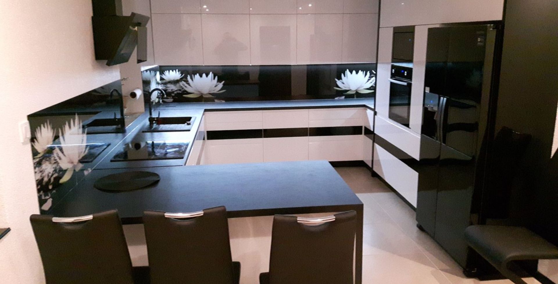 Væghængt emhætte Dynamic Black - Matsort - Aranżacja 15